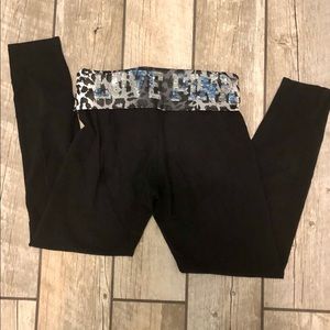 PINK Victoria’s Secret leggings